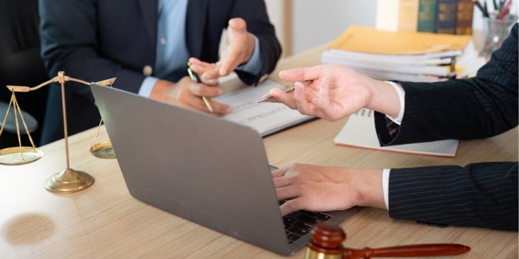 najlepszych usług prawnych w Warszawie